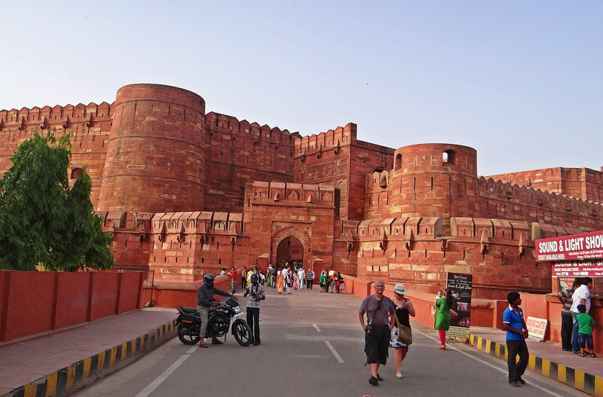 Agra Fort with Interactive Storytelling