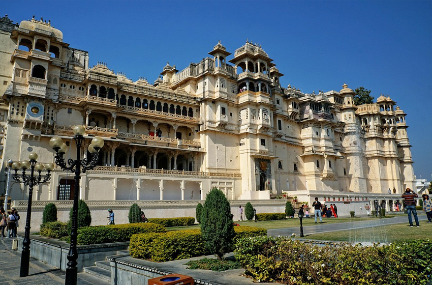 Art & Photography Walk through Udaipur’s Old City