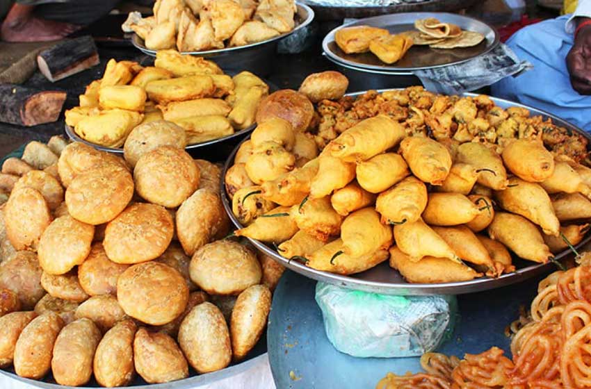 Old Delhi Heritage Walk with Street Food Tasting – Guided Experience in Chandni Chowk