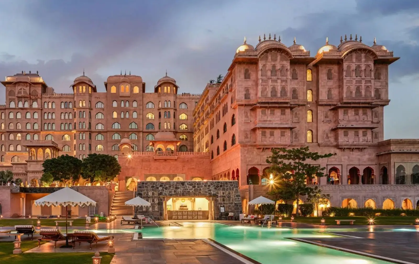 Premium Hotels in India | Luxury Stays & Iconic Brands
