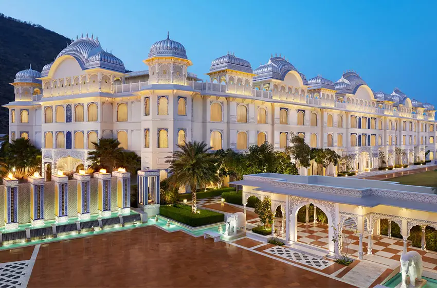 13 Days Luxury Rajasthan Tour with Oberoi, Leela & Taj Hotels