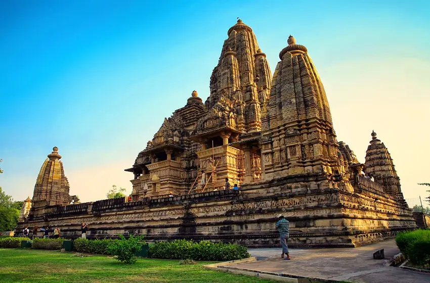 14 Days Luxury Rajasthan with Varanasi and Khajuraho