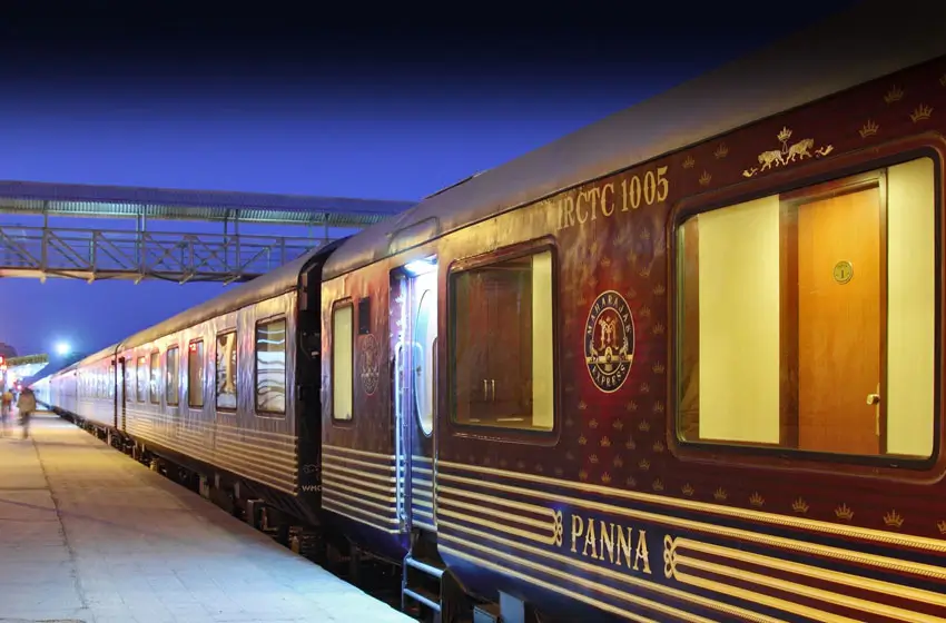 13 Days India Signature: North India Highlights with Maharajas’ Express Train