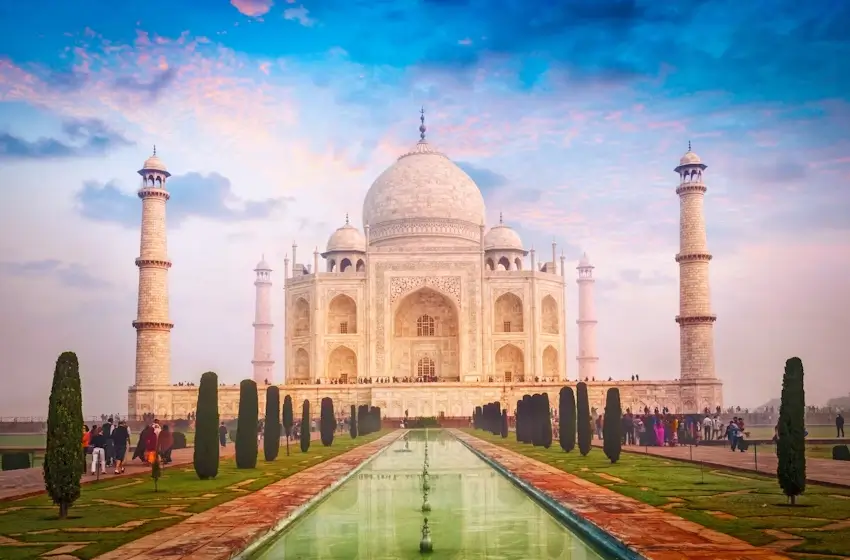 Taj Mahal Sunrise – Agra Fort – Jaipur